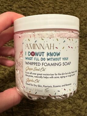 New Aminnah 'I Donut Know' Whipped Foaming Soap — Pink